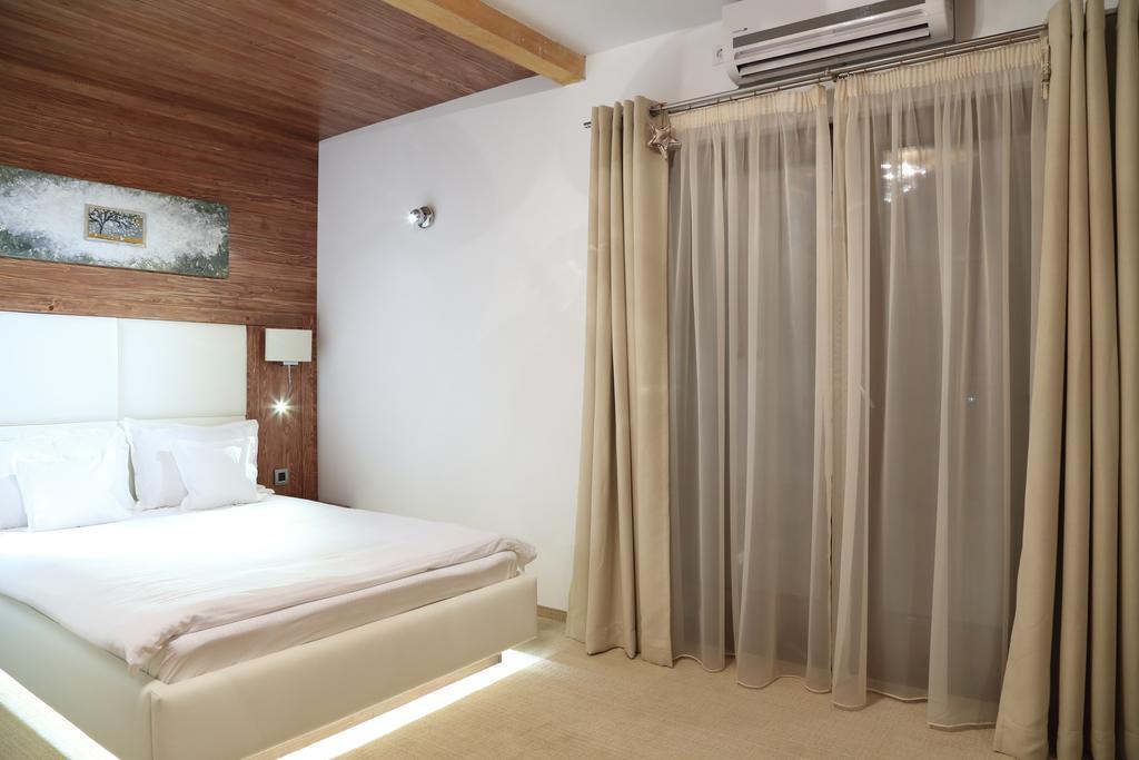 La Monitori Hotel Sinaia Bilik gambar