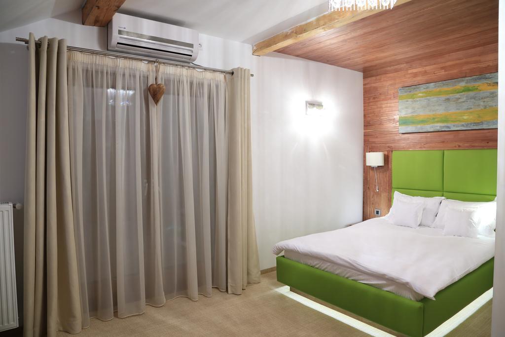 La Monitori Hotel Sinaia Bilik gambar